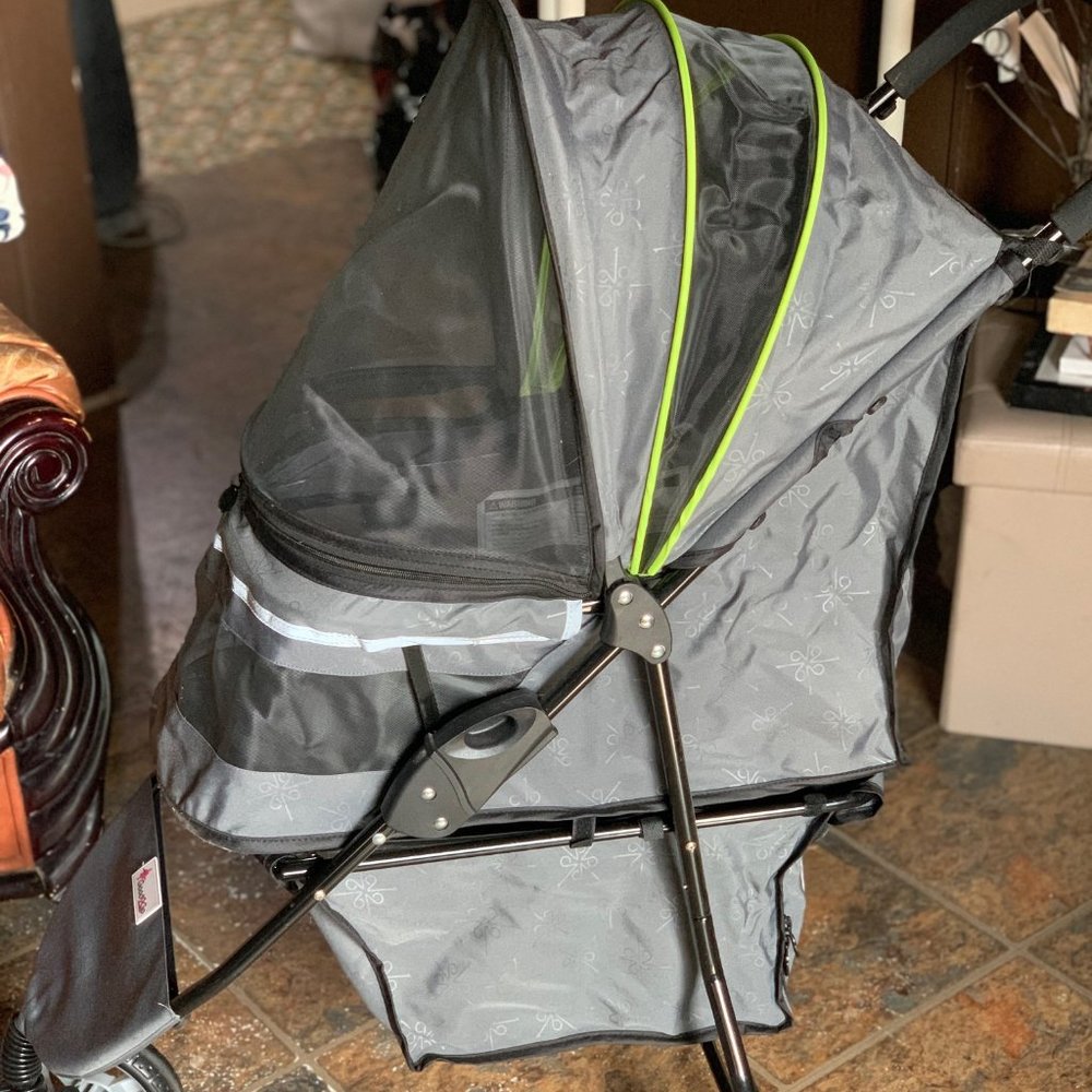 Good2Go dog stroller